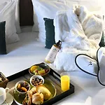 Mercure Centre Gare 호텔 4*
