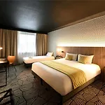 Mercure Centre Gare Hotell 4*