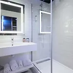Mercure Centre Gare אראס