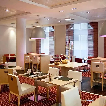 Mercure Centre Gare Отель Аррас