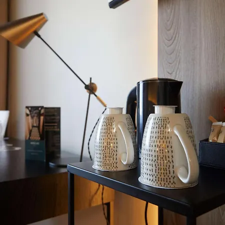 Отель Mercure Centre Gare 4*
