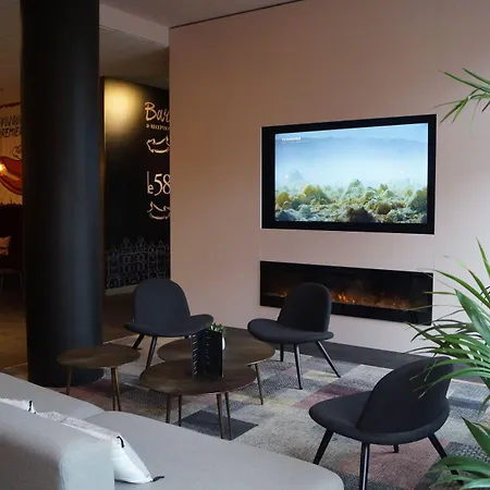 Mercure Centre Gare 4* אראס