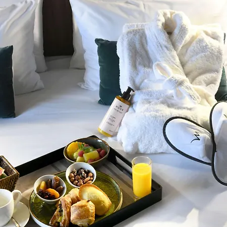 Mercure Centre Gare Hotel 4*