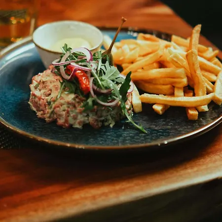 Mercure Centre Gare Hotel 4*