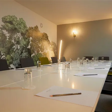 מלון Mercure Centre Gare 4*
