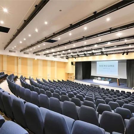 Mercure Centre Gare מלון אראס