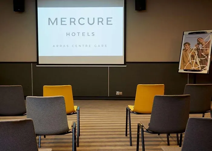 Mercure Centre Gare אראס